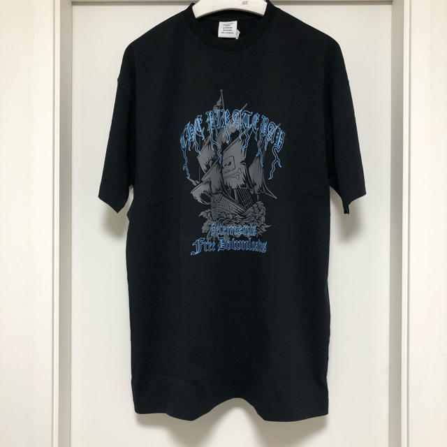 ヴェトモンロゴラベルTシャツ　VETEMENTSグレー