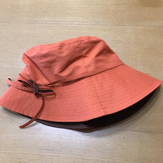 チヨダ(Chiyoda)のオレンジ折り畳み帽子(キャップ)