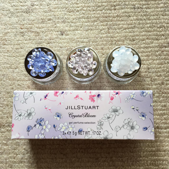 JILLSTUART(ジルスチュアート)の【限定品】ジルスチュアート♡クリスタルブルーム ジエルパフューム セレクション コスメ/美容のコスメ/美容 その他(その他)の商品写真