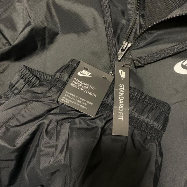 NIKE(ナイキ)の専用★ナイキ未使用NIKEMロゴ上下白黒 メンズのトップス(ジャージ)の商品写真