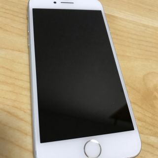 アップル(Apple)のiPhone7 32GB au simロック解除済(スマートフォン本体)