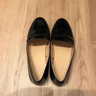 ジーユー(GU)のGU黒エナメルローファー(ローファー/革靴)