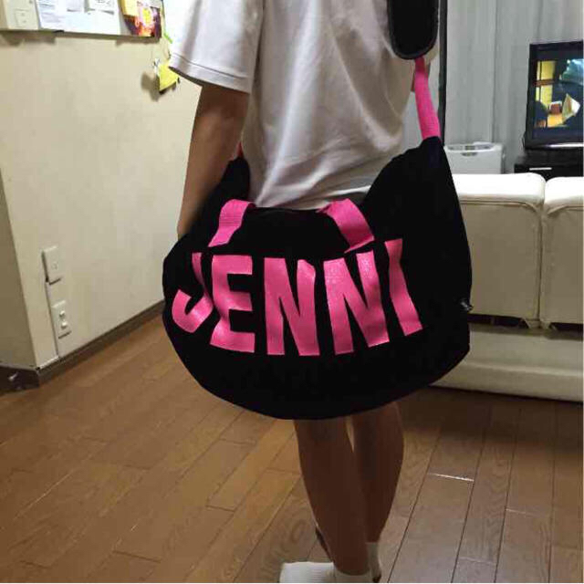 JENNI(ジェニィ)のJENNI♡ボストンバック レディースのバッグ(スーツケース/キャリーバッグ)の商品写真