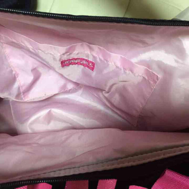 JENNI(ジェニィ)のJENNI♡ボストンバック レディースのバッグ(スーツケース/キャリーバッグ)の商品写真