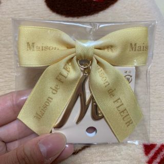 メゾンドフルール(Maison de FLEUR)の【専用】Maison de FLEUR イニシャルチャーム M(バッグチャーム)