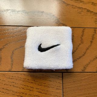 ナイキ(NIKE)の【お値下げ】ナイキリストバンド(バングル/リストバンド)