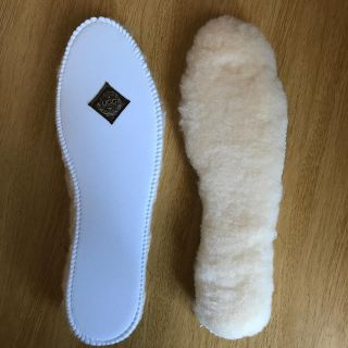 アグ(UGG)の四つ葉様 新品 UGG 正規品 もこもこ インソール と シリコンスタイ ピンク(その他)