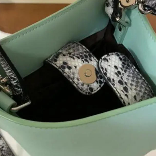 UNITED ARROWS(ユナイテッドアローズ)のディレッタント バッグ レディースのバッグ(ショルダーバッグ)の商品写真