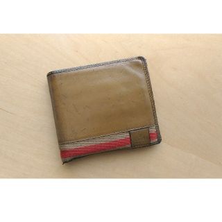 グッチ(Gucci)のGUCCI 二つ折り財布(折り財布)