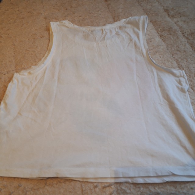Bershka(ベルシュカ)のBSK GIRL > bershka  白　Size M   MEX28   レディースのトップス(Tシャツ(半袖/袖なし))の商品写真