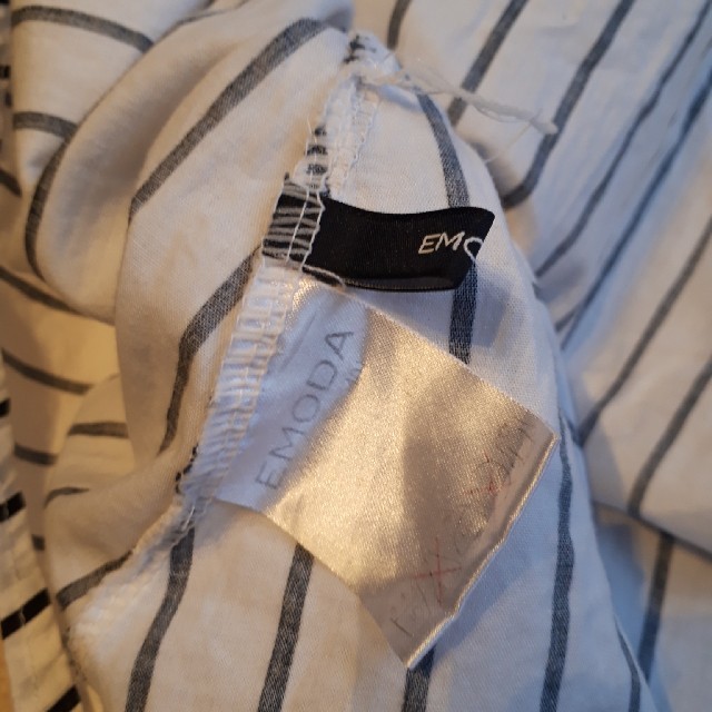 EMODA(エモダ)のEmoda  （ S ）ボーダー 白 / 黒　 レディースのトップス(Tシャツ(半袖/袖なし))の商品写真