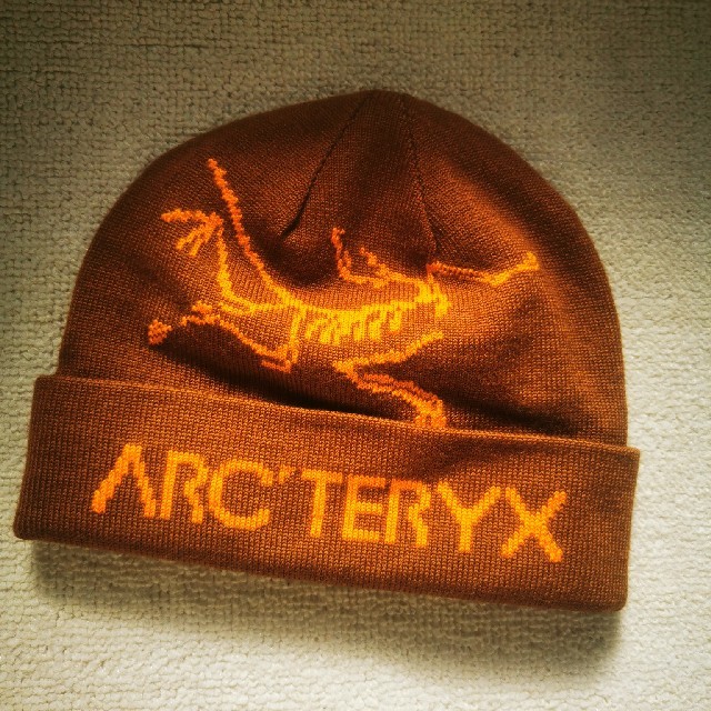 ARC'TERYX(アークテリクス)のARC’TERYX ニット帽 メンズの帽子(ニット帽/ビーニー)の商品写真