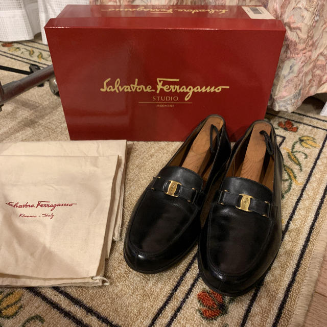 ドレス/ビジネス美品　Salvatore Ferragamo フェラガモ　ドレスシューズ  革靴