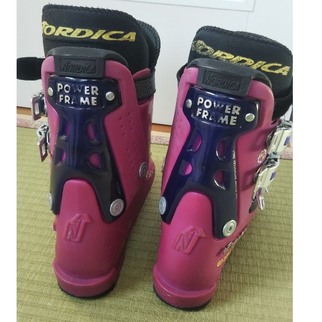 NORDICA(ノルディカ)の(最終値下げ)NORDIKA(ノルディカ) スキーブーツ スポーツ/アウトドアのスキー(ブーツ)の商品写真