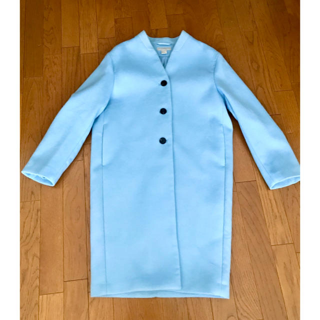 H&M(エイチアンドエム)のH&M エイチアンドエム ノーカラー コート ブルー 34 ドロップショルダー レディースのジャケット/アウター(ロングコート)の商品写真