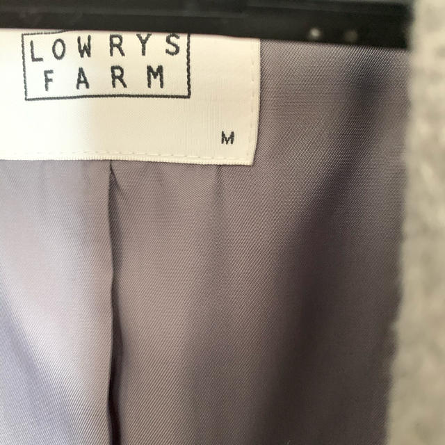 LOWRYS FARM(ローリーズファーム)の【着用回数5回以下】LOWRYS FARM チェスターコート レディースのジャケット/アウター(チェスターコート)の商品写真