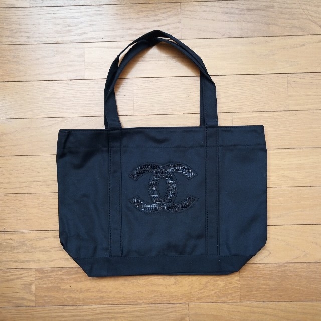 CHANEL - みはらはら様専用 シャネル ノベルティ スパンコールココマーク トートバッグの通販 by りんいっちー's shop