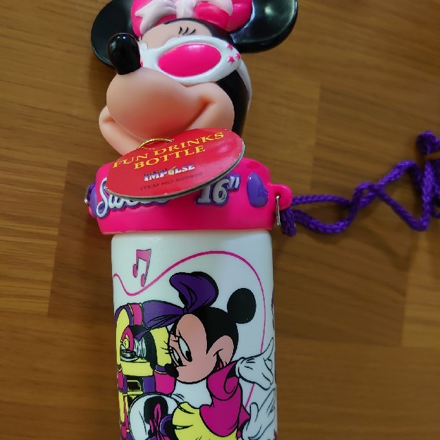Disney(ディズニー)のミニーのストロー付き水筒 キッズ/ベビー/マタニティの授乳/お食事用品(水筒)の商品写真