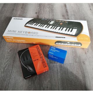 カシオ(CASIO)のCASIO MINI KEYBOARD(SA-76) 3点セット 新品未使用(キーボード/シンセサイザー)