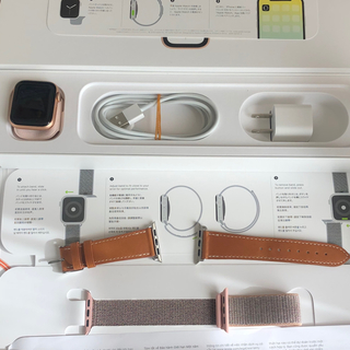 アップルウォッチ(Apple Watch)のApple Watch Series4（GPSモデル）-40mm(腕時計(デジタル))