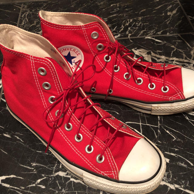 CONVERSE(コンバース)のコンバースオールスター　赤　ハイカット レディースの靴/シューズ(スニーカー)の商品写真