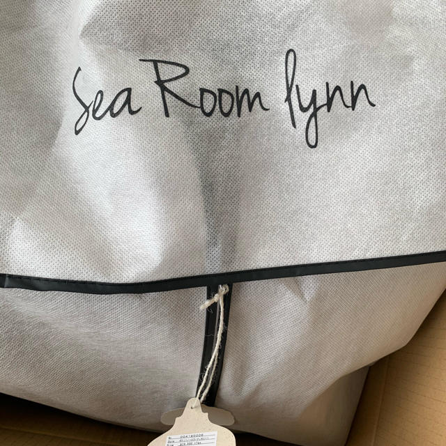 SeaRoomlynn(シールームリン)のお値下げ★sea roomlynn シールームリンポケットノーカラーfurコート レディースのジャケット/アウター(毛皮/ファーコート)の商品写真