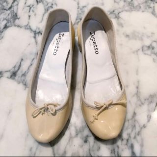 レペット(repetto)のrepettoレペット定番バレーシューズ 優しいイエローのヒール付きパンプス36(バレエシューズ)