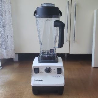 バイタミックス(Vitamix)の【新品】バイタミックス TNC5200(ジューサー/ミキサー)