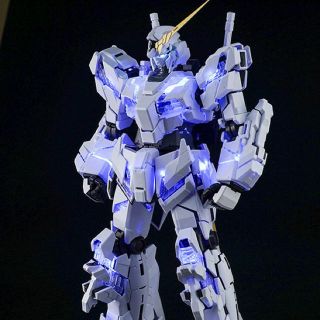 送料無料！！数量限定1/60 PGユニコーン用　多発色LED 透明サイコフーム付(プラモデル)