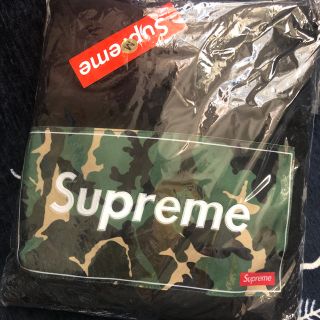 シュプリーム(Supreme)のsupremeパーカー(パーカー)