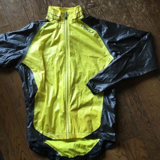 ツータイムズユー(2XU)のcharrkha様専用〜2XU ジャケット(メンズM) サイクルジャージ(ウエア)