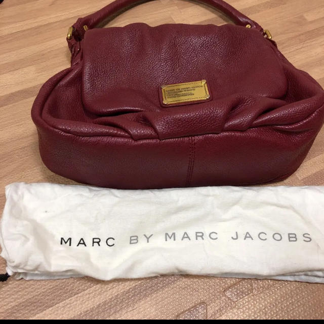 MARC BY MARC JACOBS(マークバイマークジェイコブス)の美品♡ マーク　ショルダーバッグ レディースのバッグ(ショルダーバッグ)の商品写真