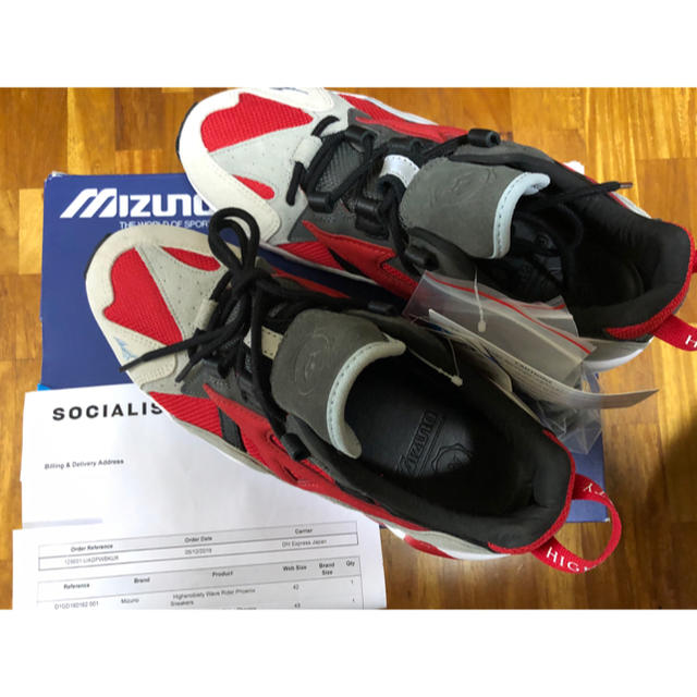 MIZUNO(ミズノ)のMizuno Highsnobiety Wave Rider Phoenix 赤 メンズの靴/シューズ(スニーカー)の商品写真