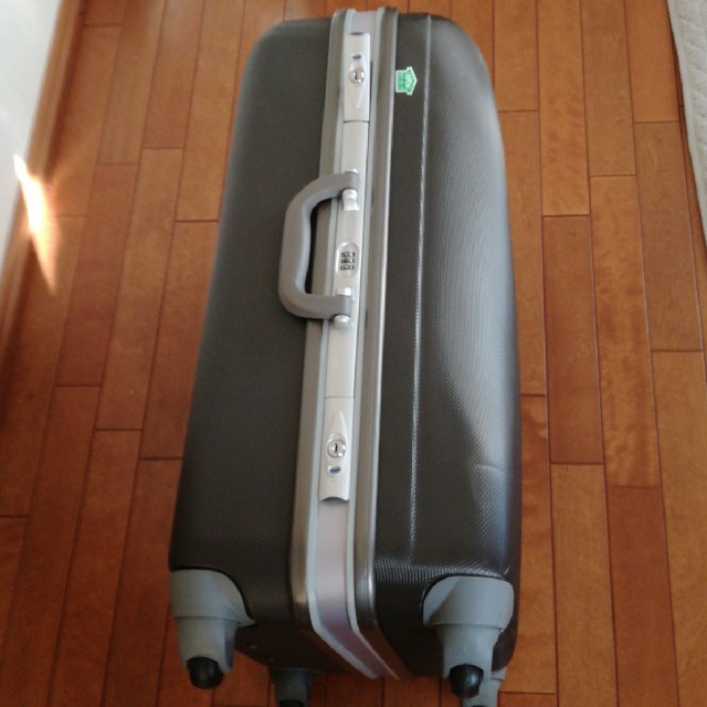 スーツケース 大サイズ フレーム枠タイプ 1