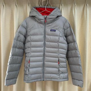 パタゴニア(patagonia)のパタゴニア　patagonia W’s ハイロフト・ダウン・フーディ(ダウンジャケット)