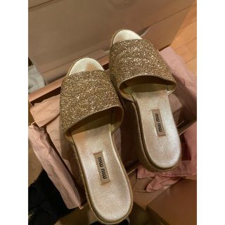 ジミーチュウ(JIMMY CHOO)の靴(サンダル)