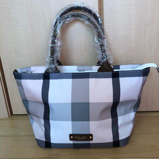 BURBERRY BLUE LABEL(バーバリーブルーレーベル)のリリ様専用♡ブルーレーベルクレストブリッジ♡ブランドチェックトートバッグ♡ レディースのバッグ(トートバッグ)の商品写真