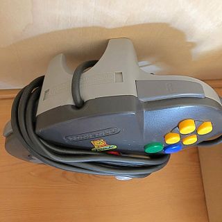 ニンテンドウ(任天堂)のコントローラー(家庭用ゲーム機本体)