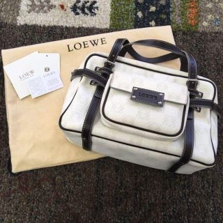 ロエベ(LOEWE)のロエベ LOEWE ハンドバッグ 白 （90014687）(ハンドバッグ)