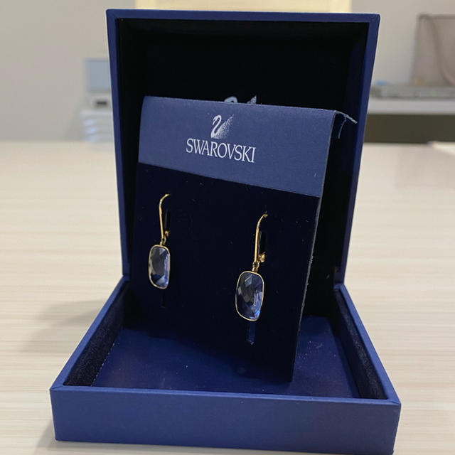 SWAROVSKI(スワロフスキー)のSWAROVSKI スワロフスキーピアス レディースのアクセサリー(ピアス)の商品写真