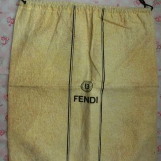 フェンディ(FENDI)の送料無料 ★ FENDI フェンディ / 巾着 バッグ 34×38(その他)
