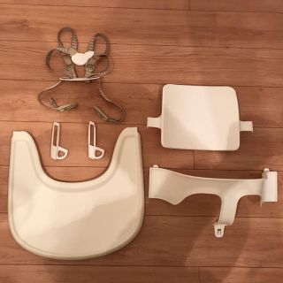 ストッケ(Stokke)のトリップトラップ  ベビーセット　テーブル　ベルトつき(その他)