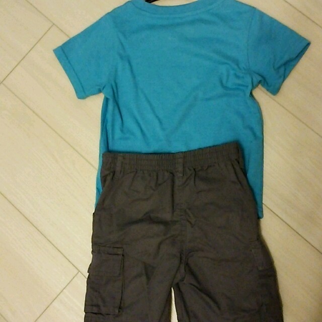 QUIKSILVER(クイックシルバー)のQUIKSILVER 上下セット キッズ/ベビー/マタニティのキッズ服男の子用(90cm~)(Tシャツ/カットソー)の商品写真