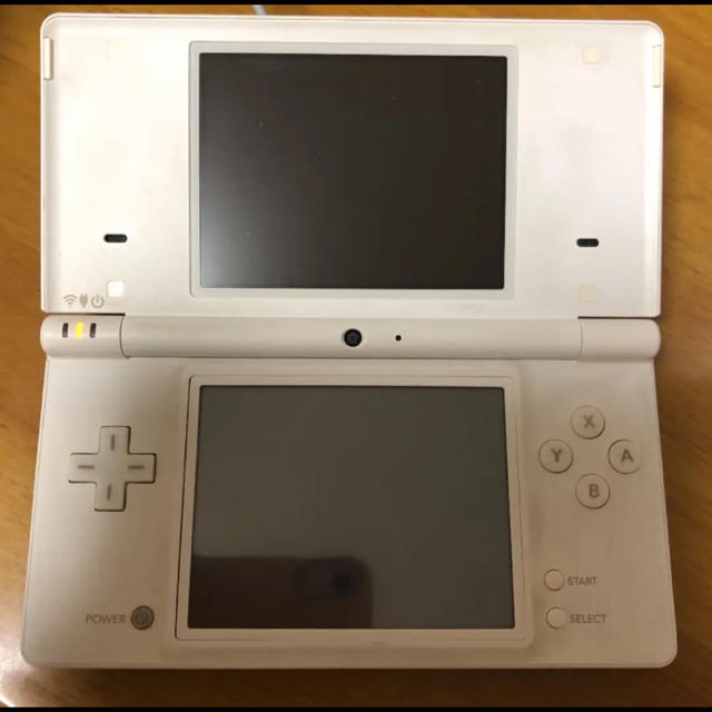 ニンテンドーDS(ニンテンドーDS)のDS i エンタメ/ホビーのゲームソフト/ゲーム機本体(家庭用ゲーム機本体)の商品写真