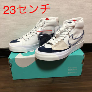 ナイキ(NIKE)の23cm NIKE SB ZOOM BLAZER MID EDGE 白 ネイビー(スニーカー)