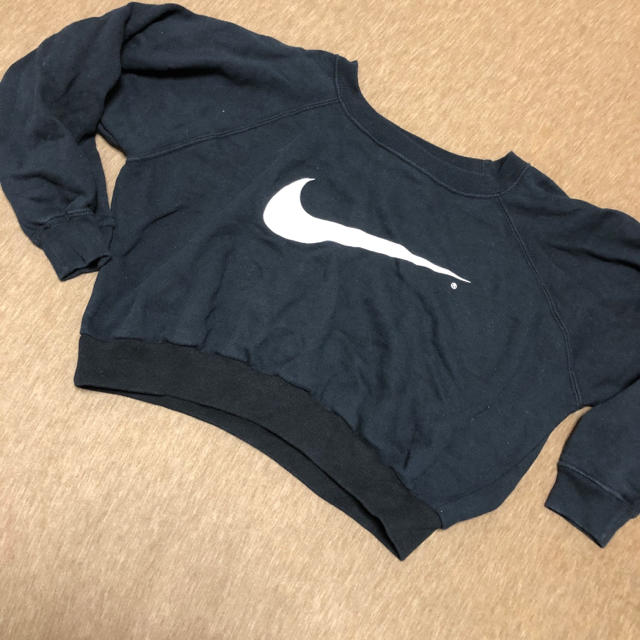 WEB限定 NIKE/ナイキ SWOOSH  トレーナー　新品未使用‼️