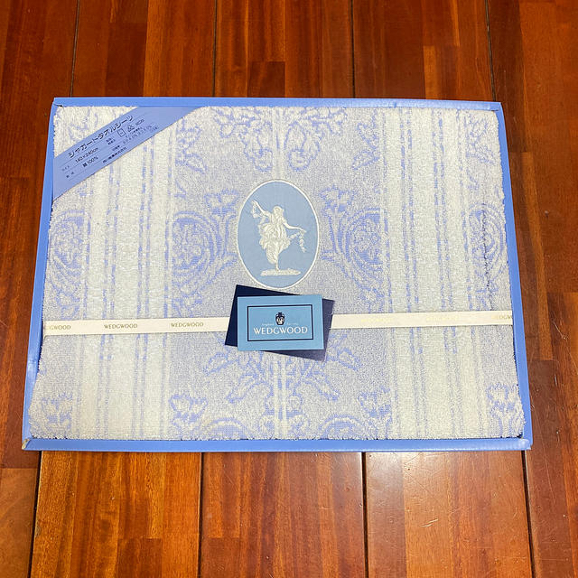 WEDGWOOD(ウェッジウッド)のWEDGWOODタオルシーツ新品 インテリア/住まい/日用品の寝具(シーツ/カバー)の商品写真