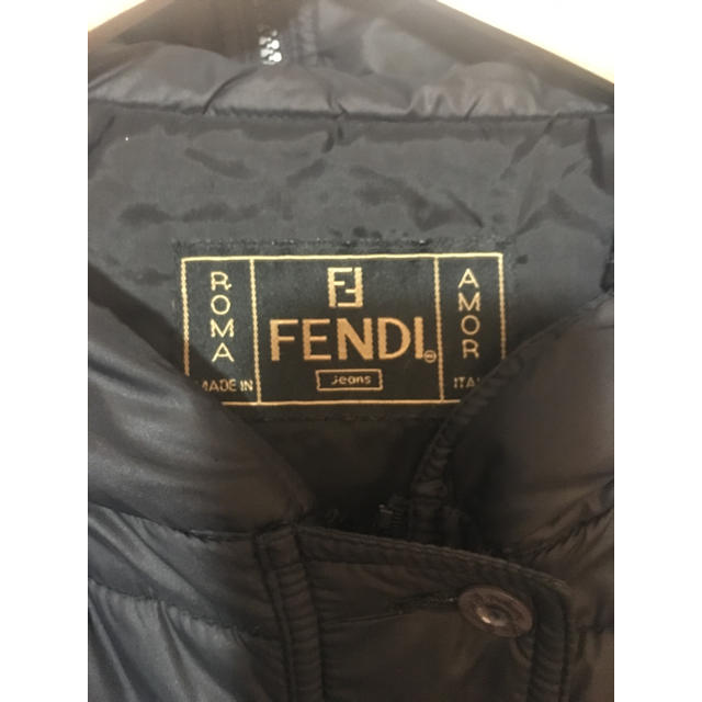 FENDI(フェンディ)のフェンディ ダウンコート 値下げしました！専用です。 レディースのジャケット/アウター(ロングコート)の商品写真