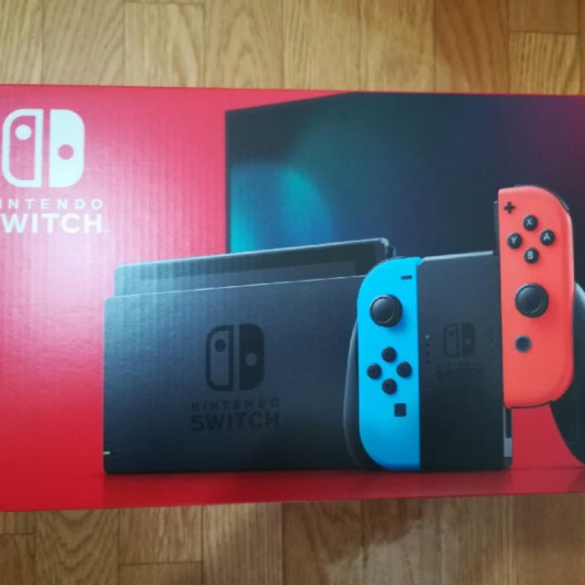 任天堂　Switch 本体