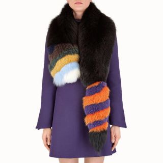 ビジネスバック 美品 FENDI フェンディ モンスター ファー マフラー